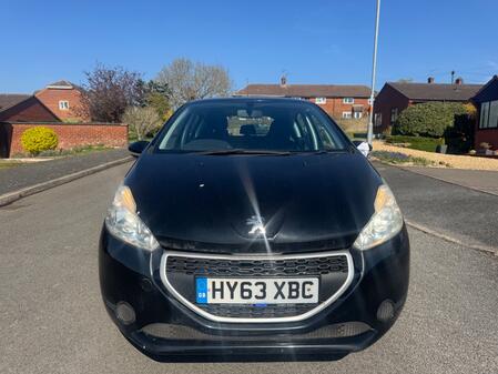 PEUGEOT 208 1.2 VTi Access+
